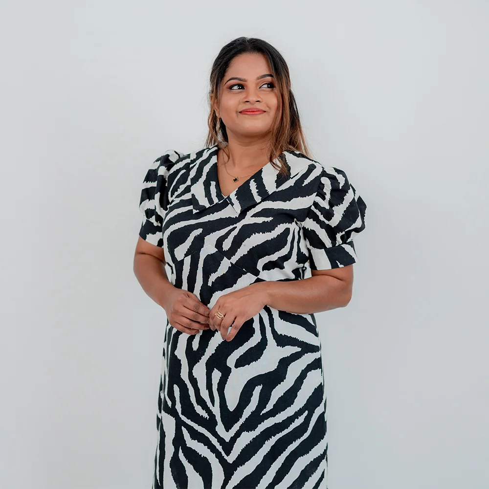 Zebra Print V-Neck Mini - Image 7